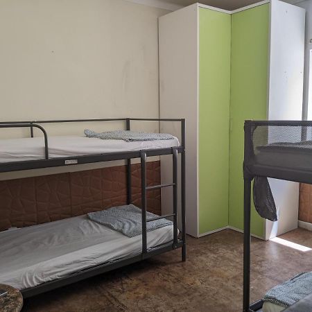 Dolphin House Hostel Фару Екстер'єр фото