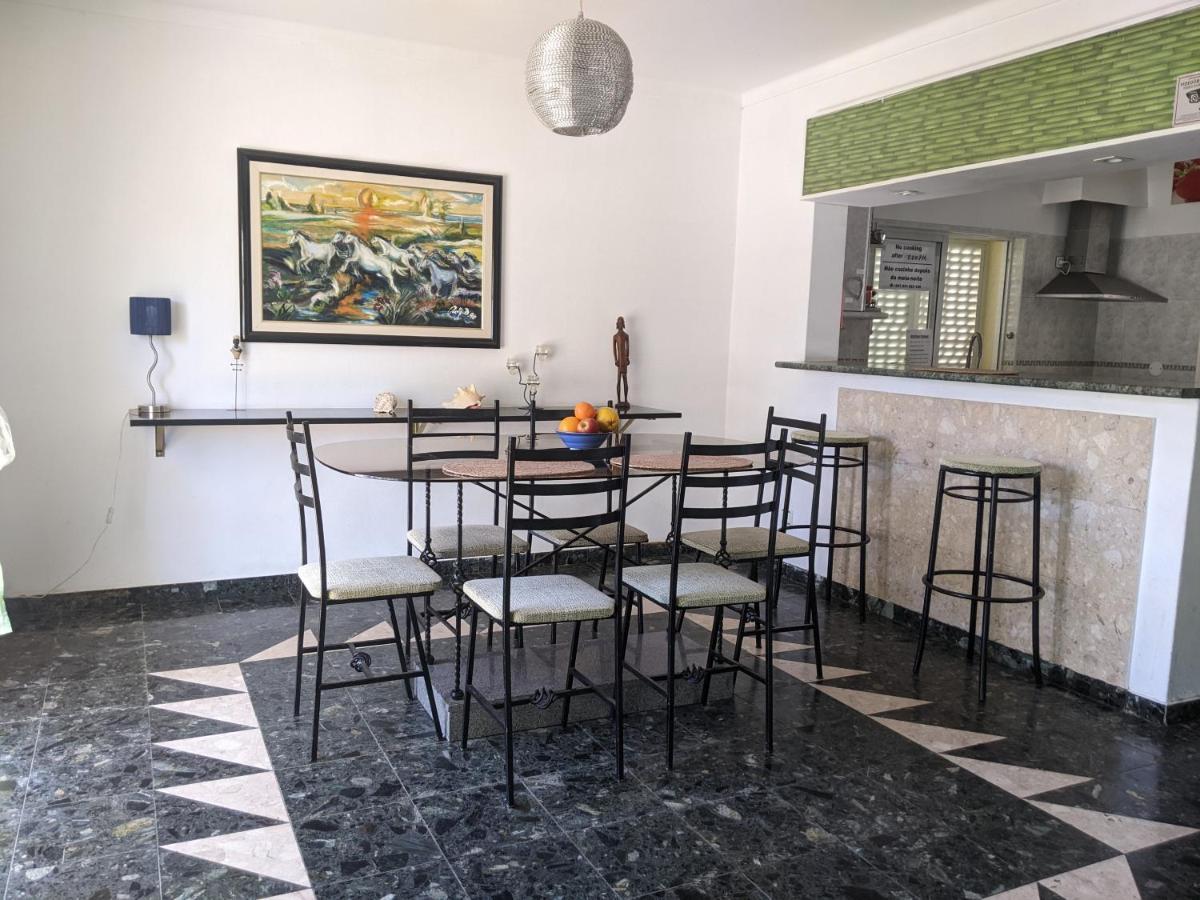 Dolphin House Hostel Фару Екстер'єр фото