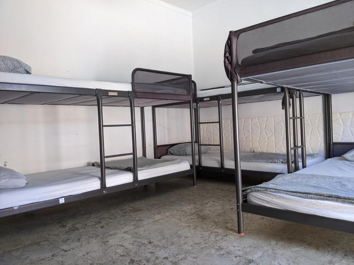 Dolphin House Hostel Фару Екстер'єр фото